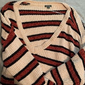 Long sleeved sweater